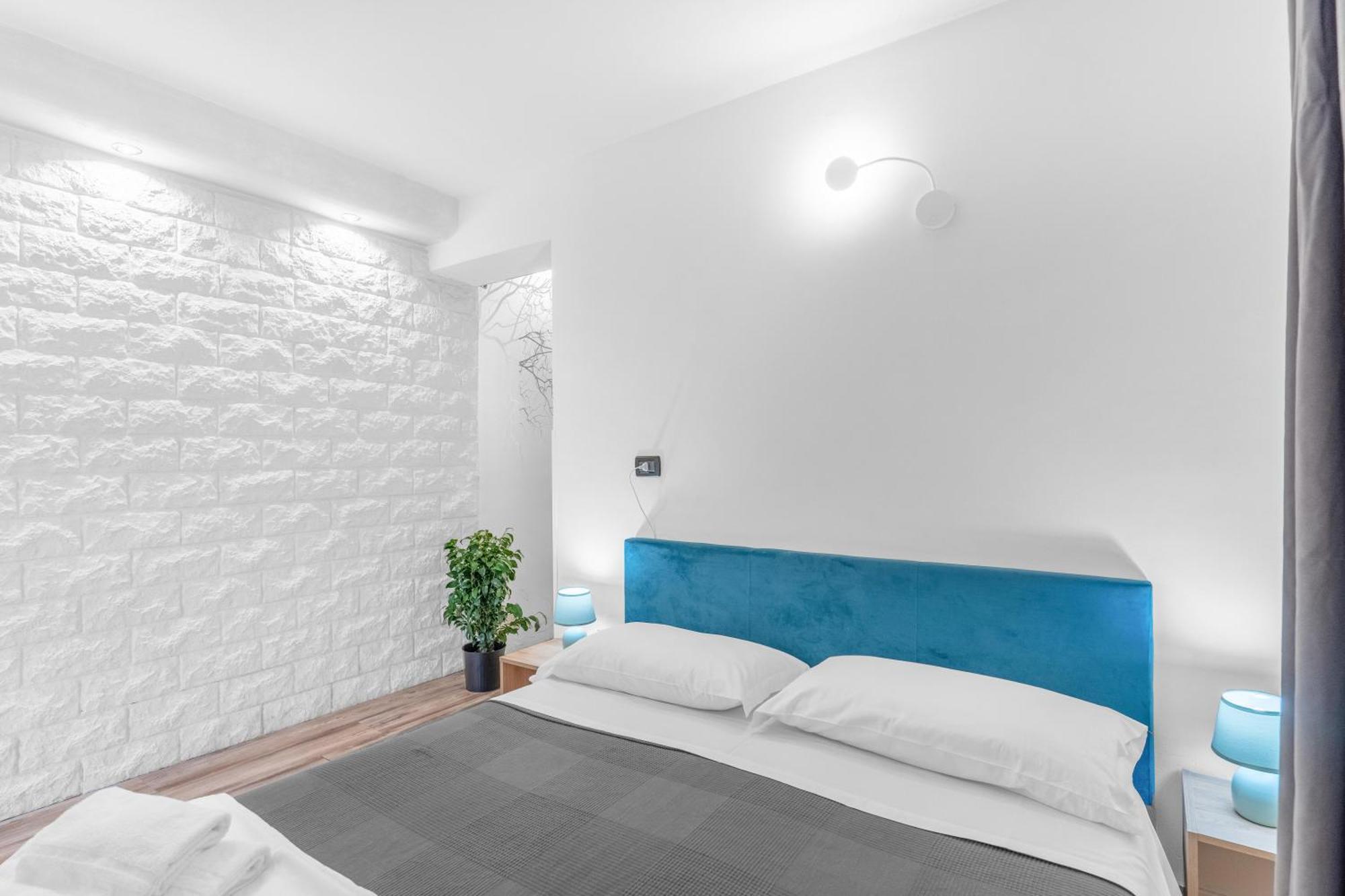 -Free Pool And Parking- Garda House Apartments Castelnuovo del Garda Luaran gambar