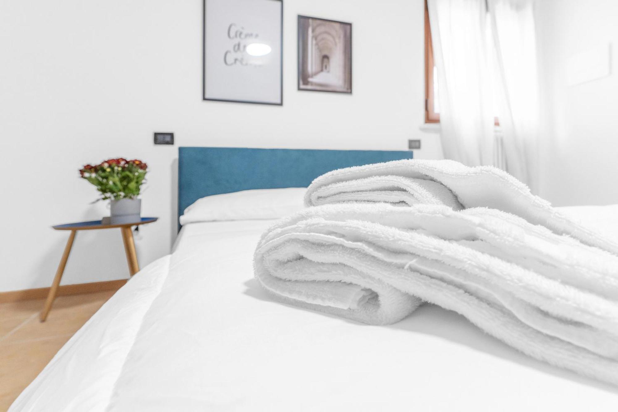 -Free Pool And Parking- Garda House Apartments Castelnuovo del Garda Luaran gambar