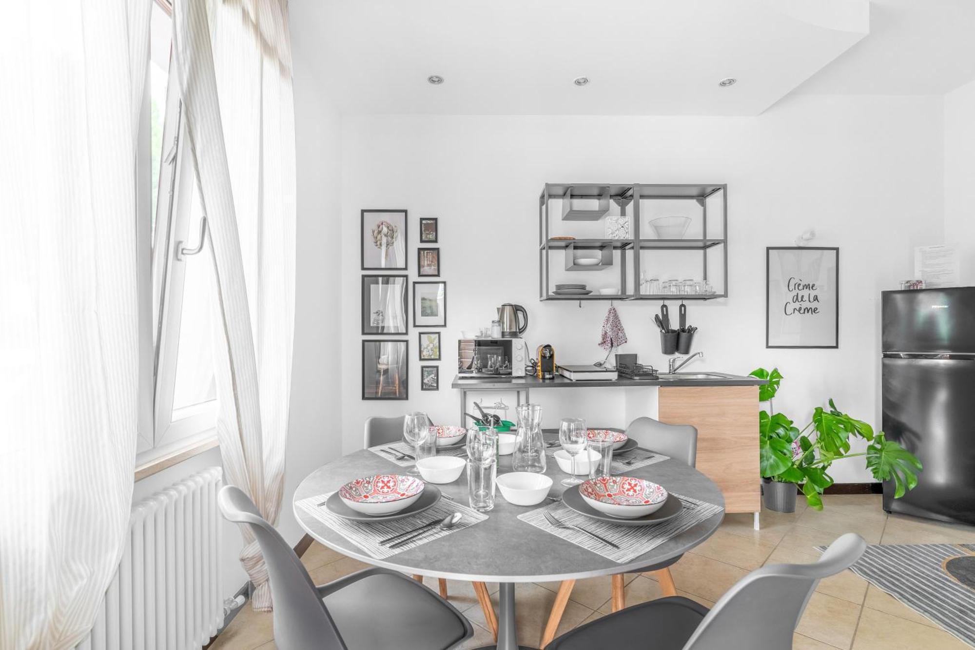 -Free Pool And Parking- Garda House Apartments Castelnuovo del Garda Luaran gambar