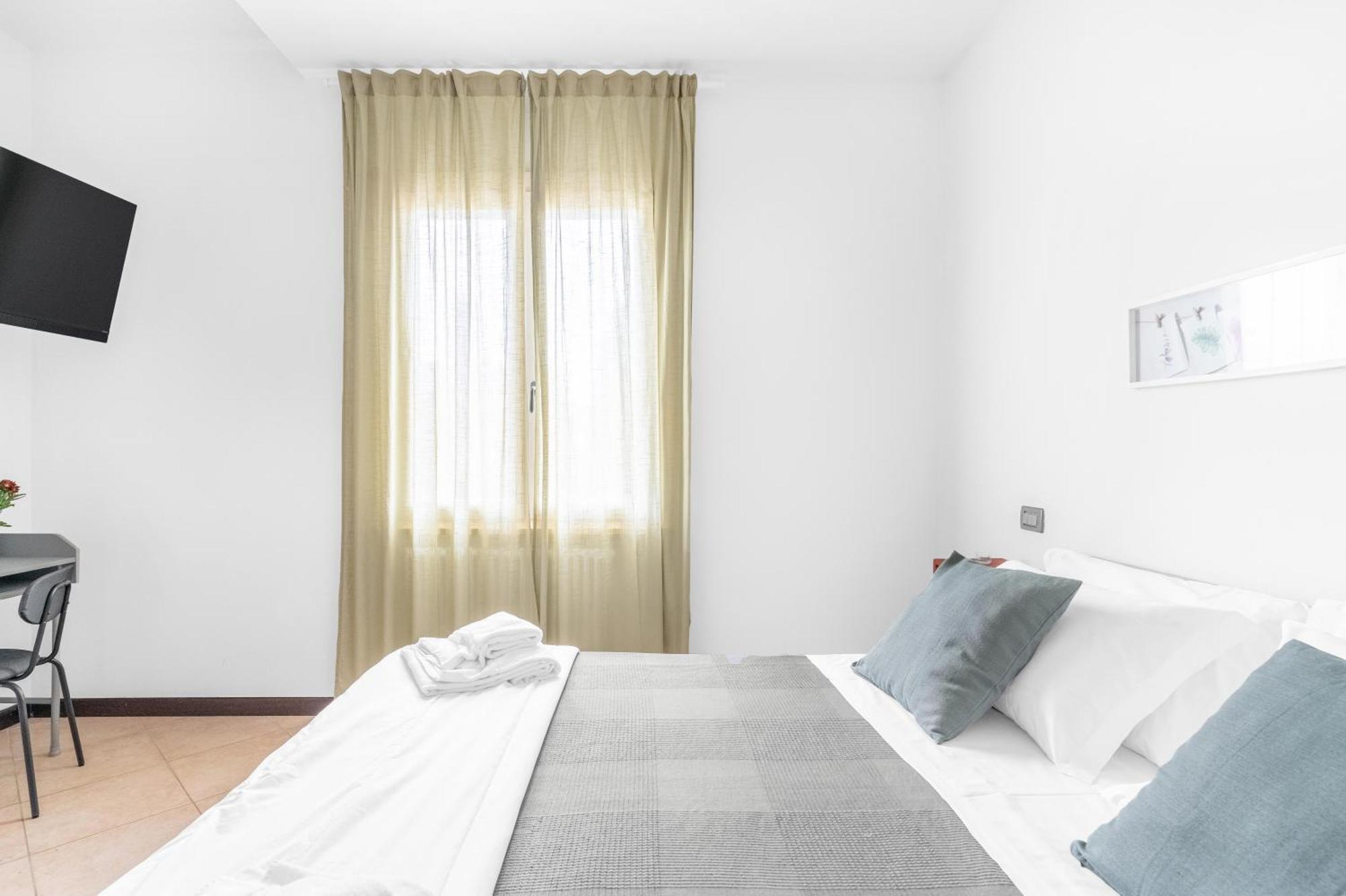 -Free Pool And Parking- Garda House Apartments Castelnuovo del Garda Luaran gambar