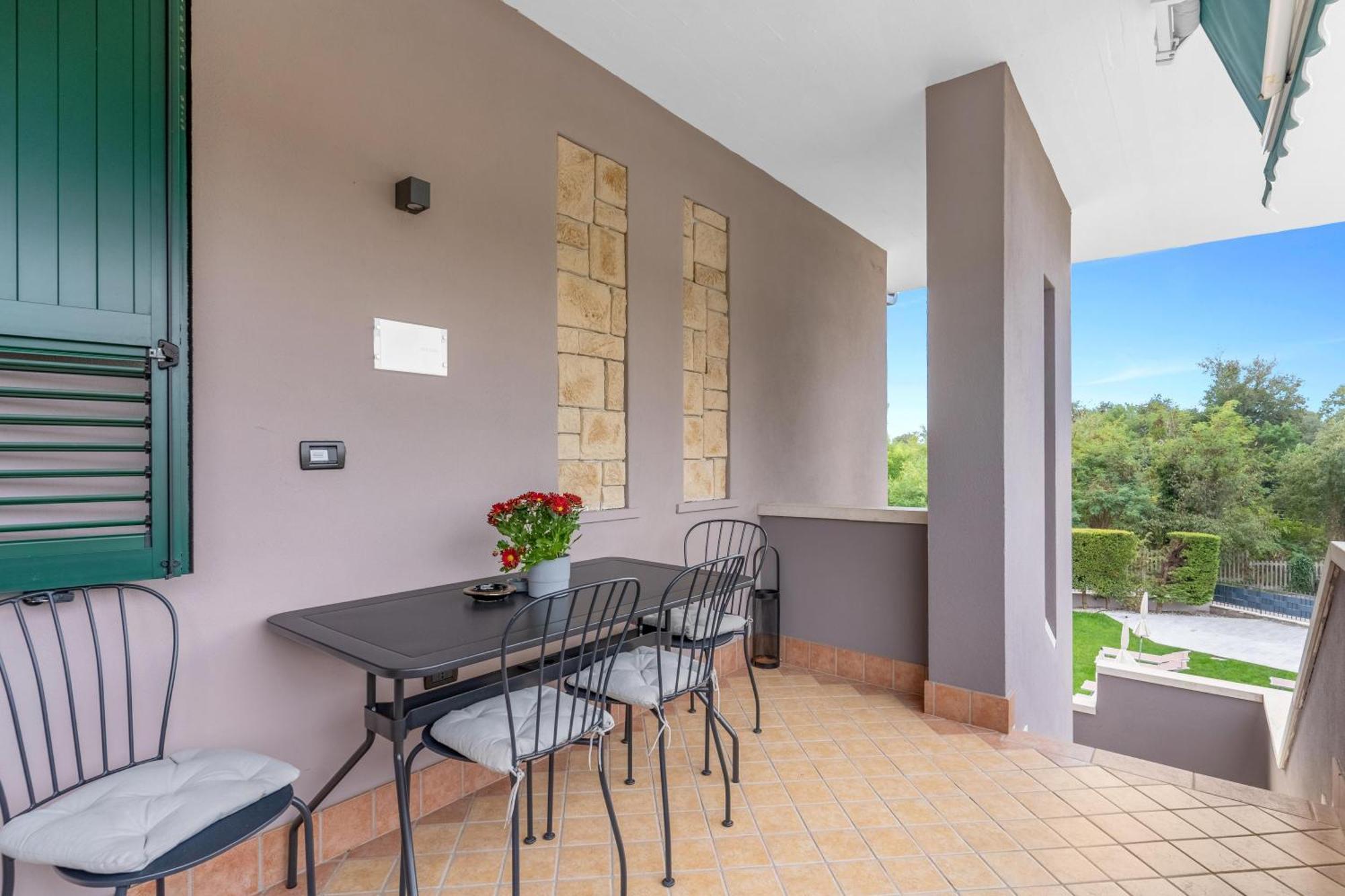 -Free Pool And Parking- Garda House Apartments Castelnuovo del Garda Luaran gambar
