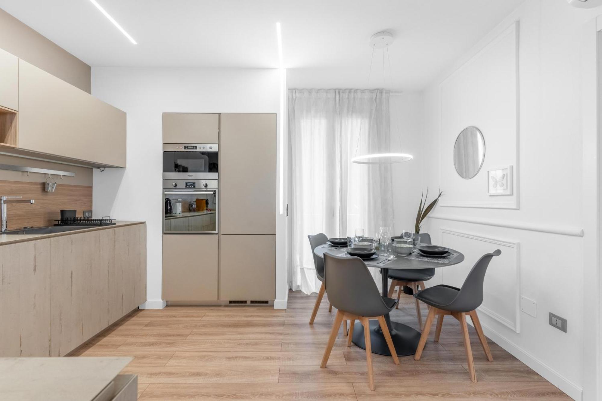-Free Pool And Parking- Garda House Apartments Castelnuovo del Garda Luaran gambar